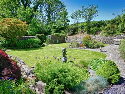 STREAM/ WATER FEATURE